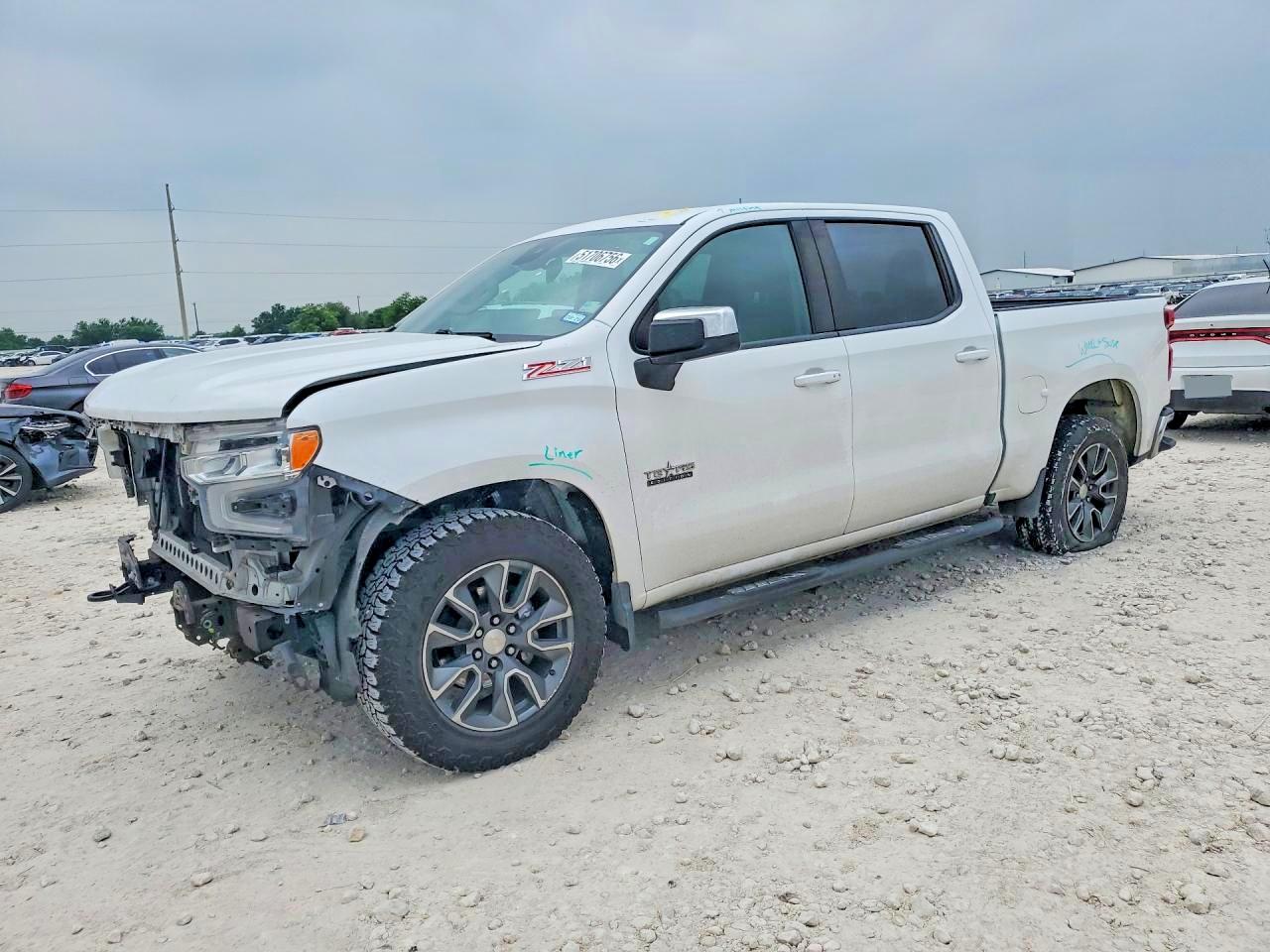 CHEVROLET SILVERADO 2023