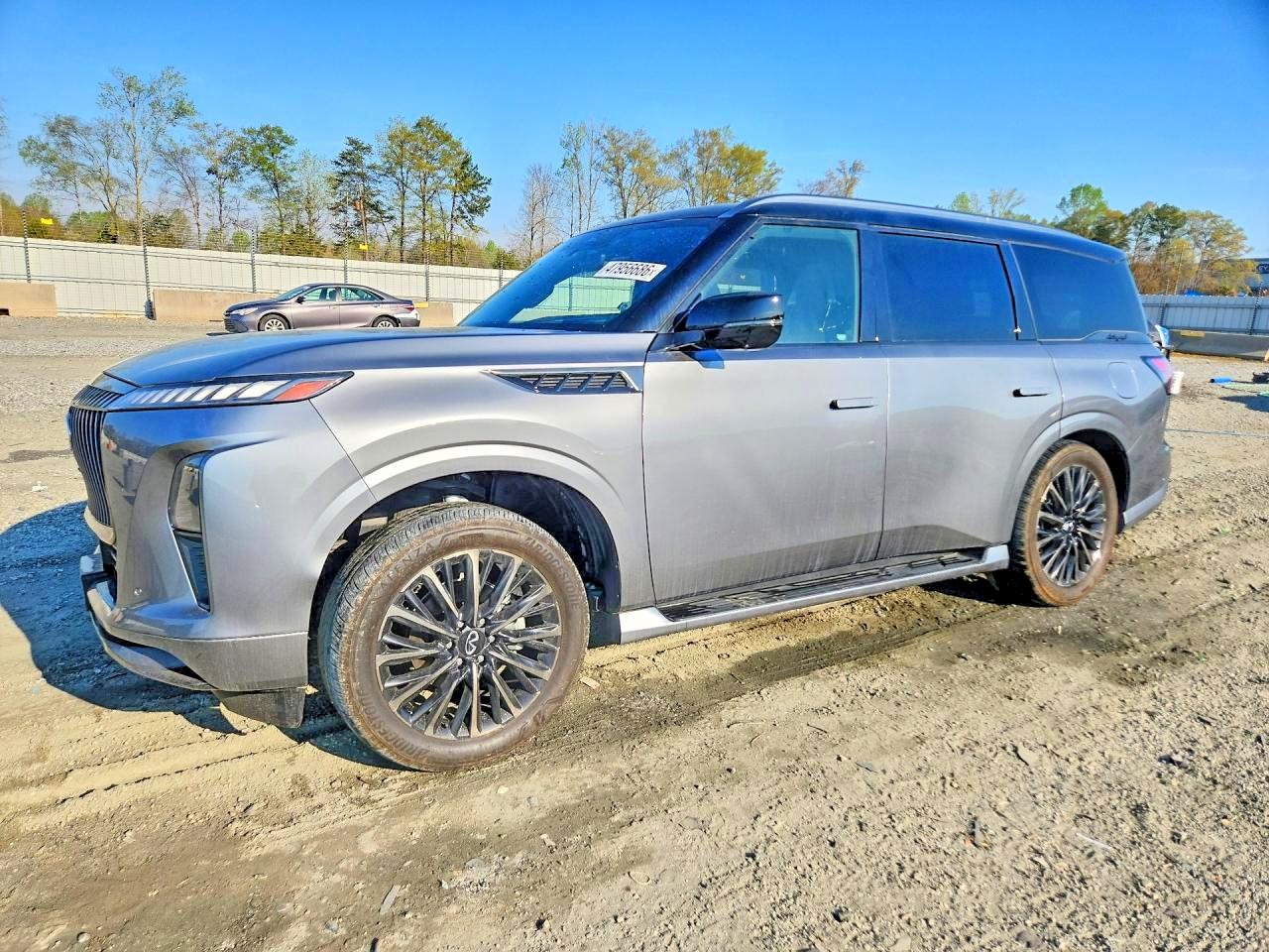 INFINITI QX80 2025
