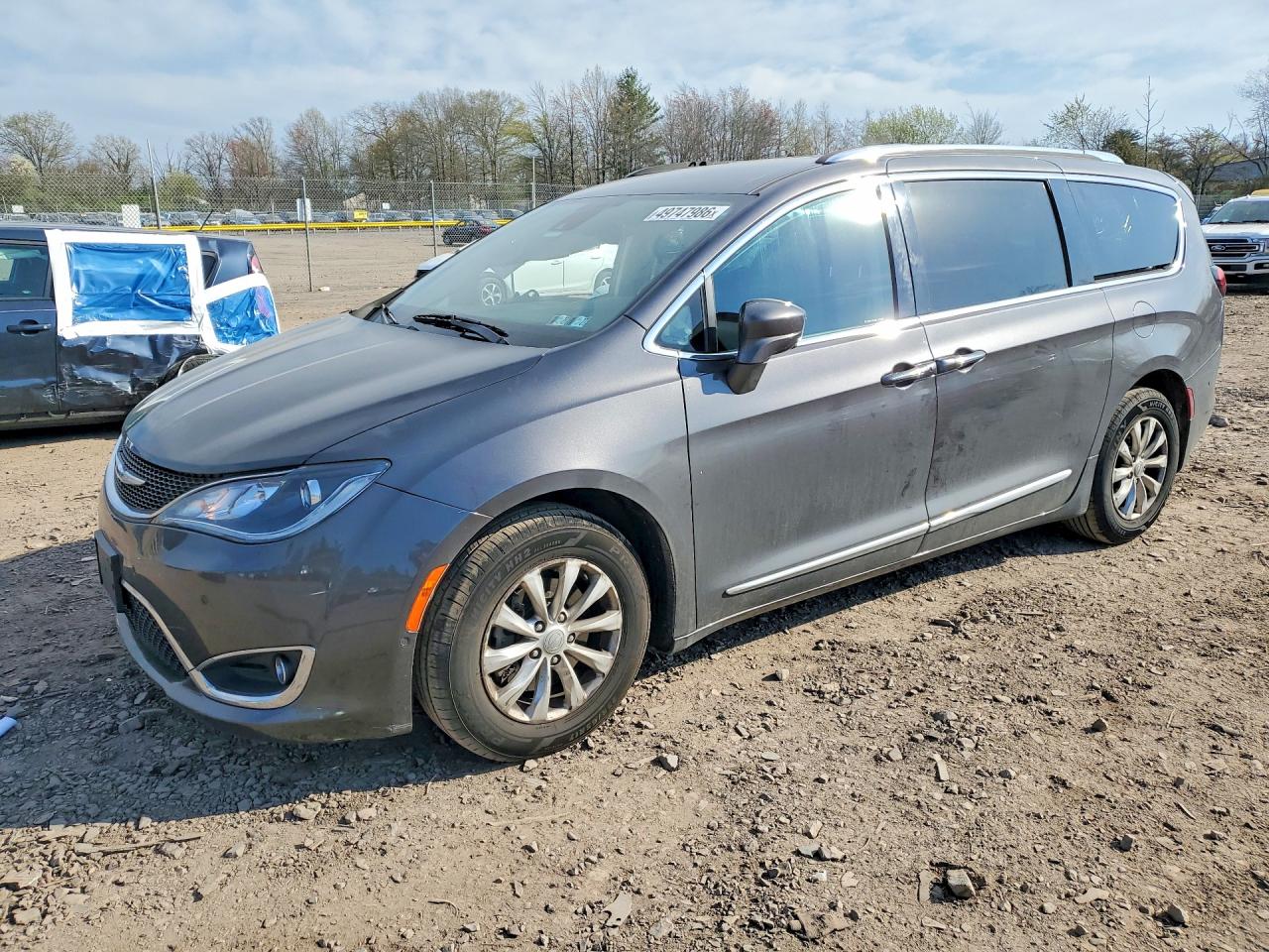 CHRYSLER PACIFICA 2018