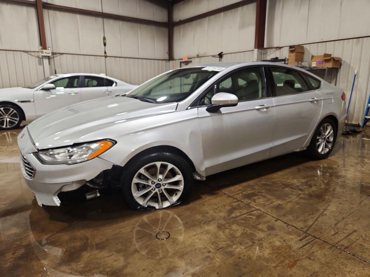 FORD FUSION 2019