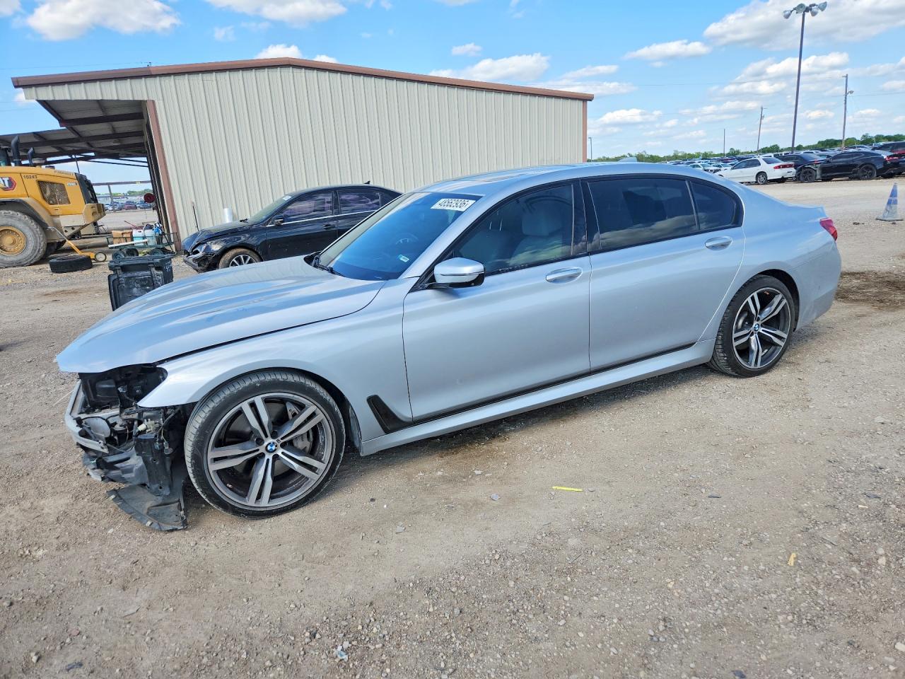 BMW 750 2019