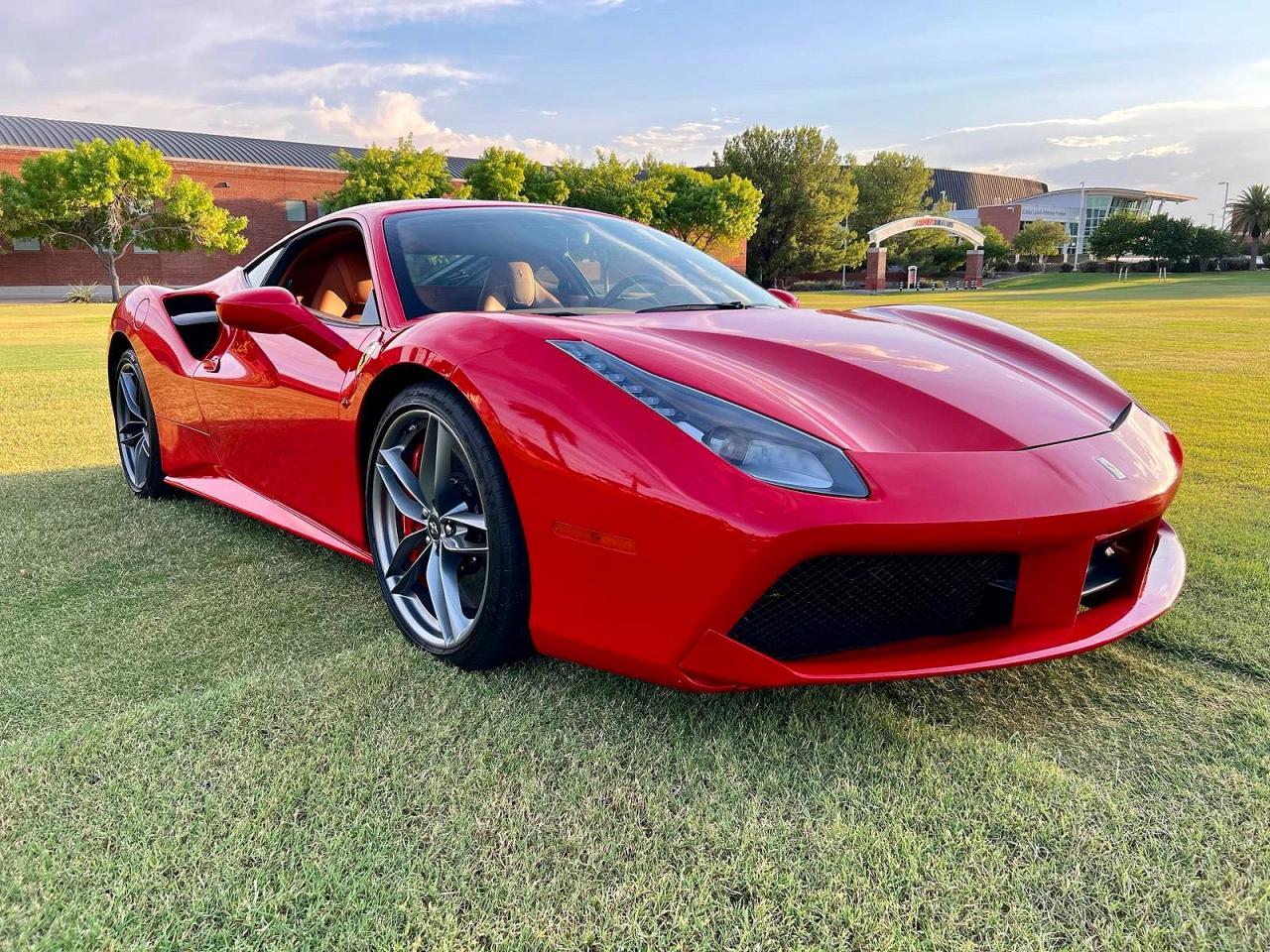 FERRARI 488 GTB 2016