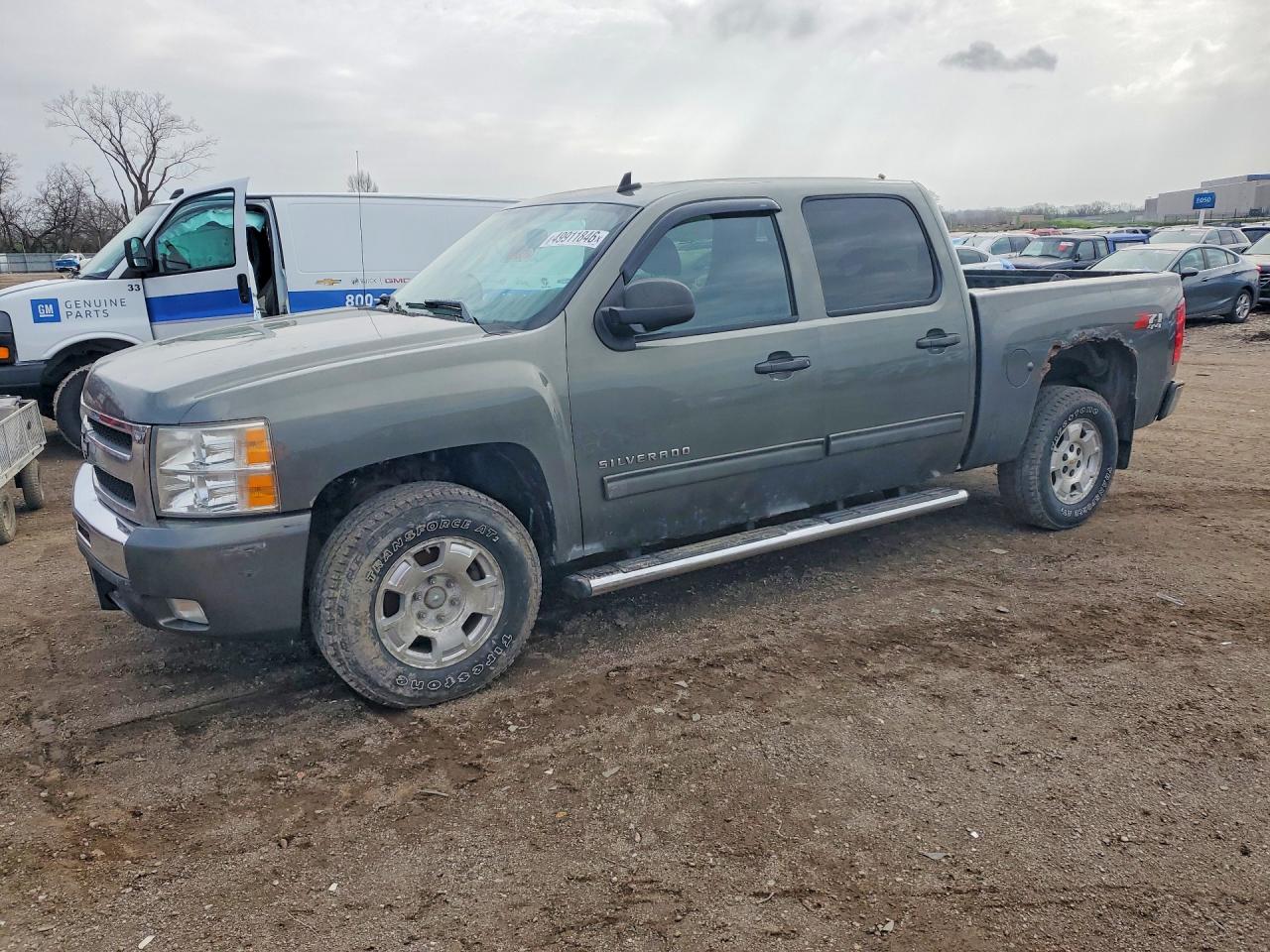 CHEVROLET SILVERADO 2011