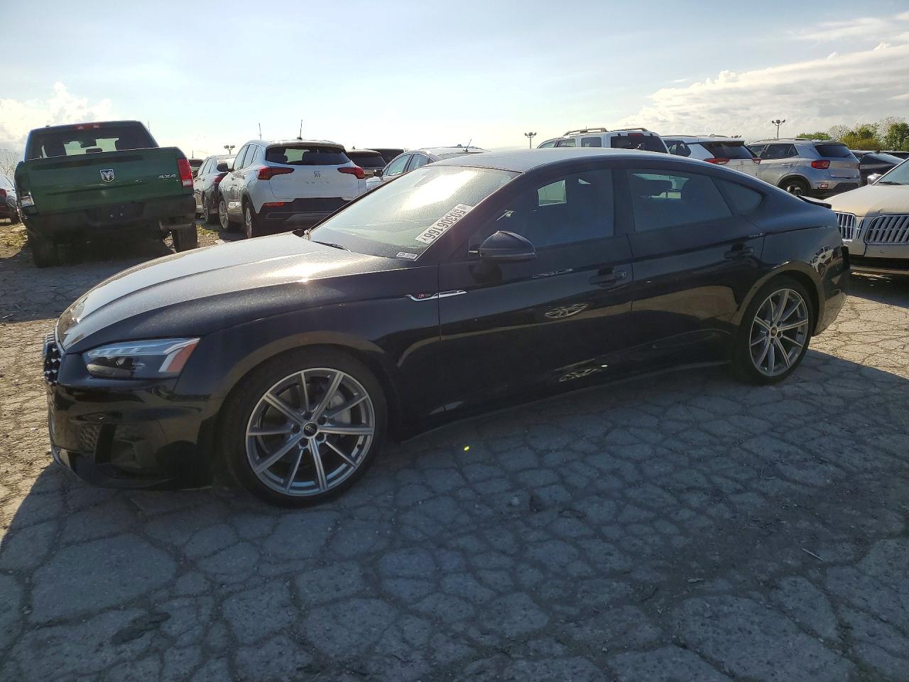 AUDI A5 2025
