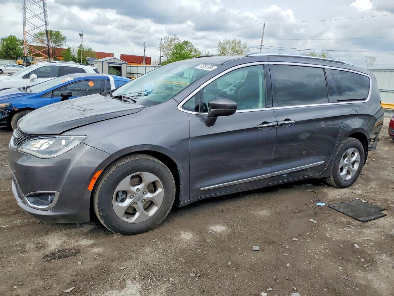 CHRYSLER PACIFICA 2017