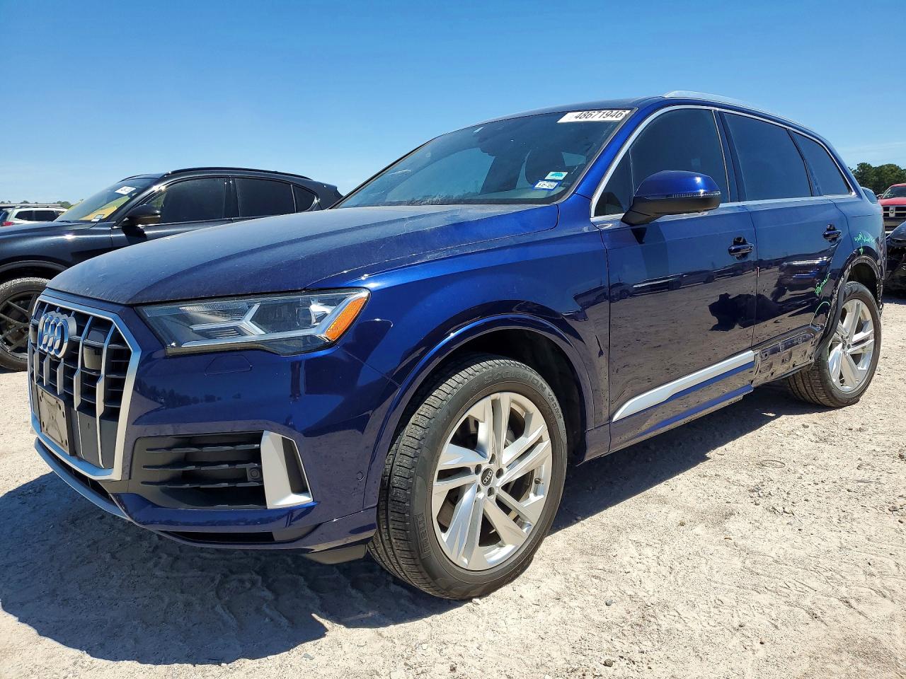 AUDI Q7 2021