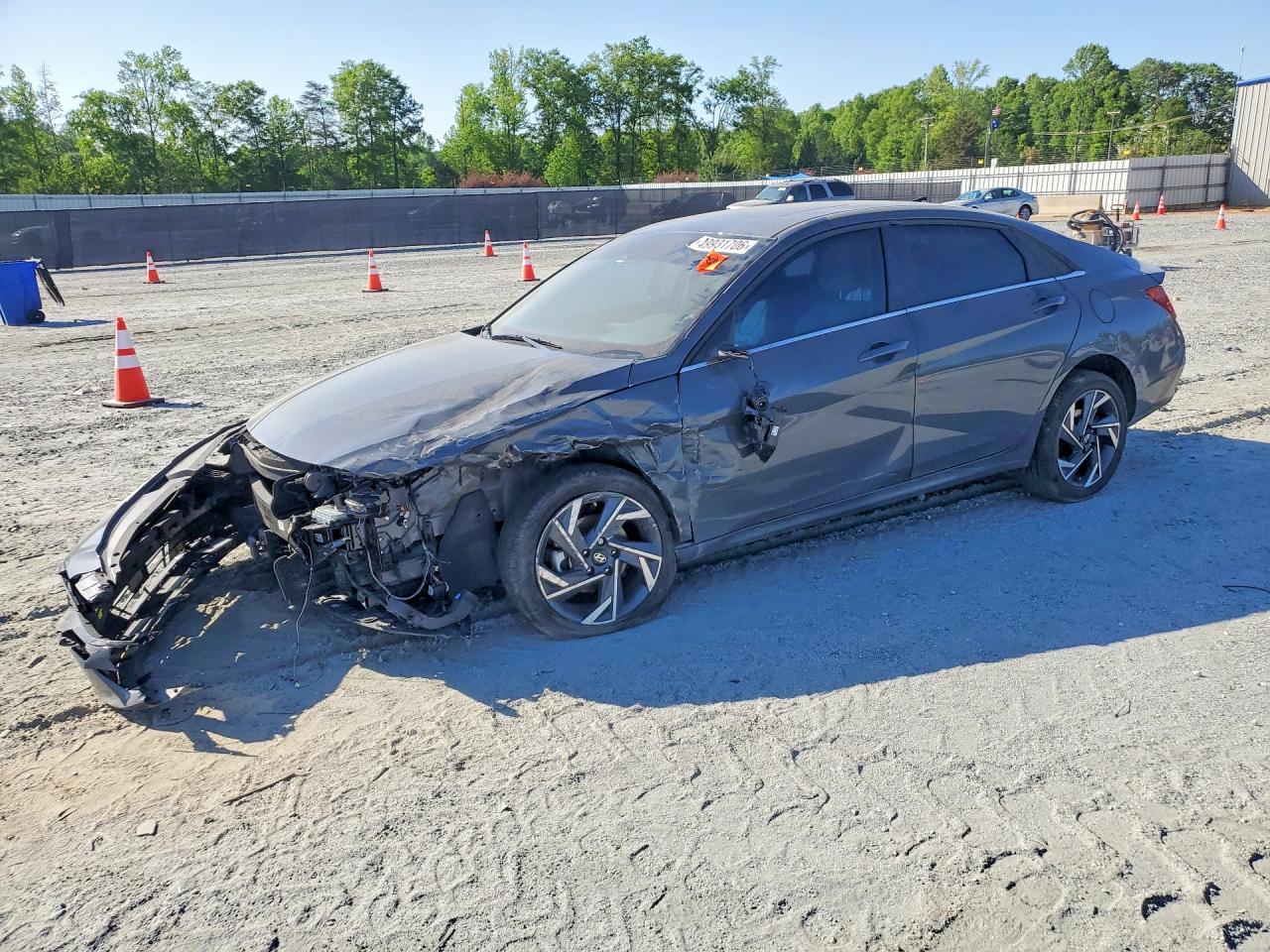 HYUNDAI ELANTRA 2025