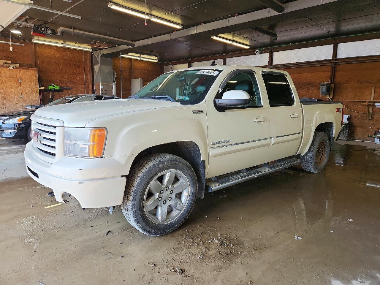 GMC SIERRA 2013