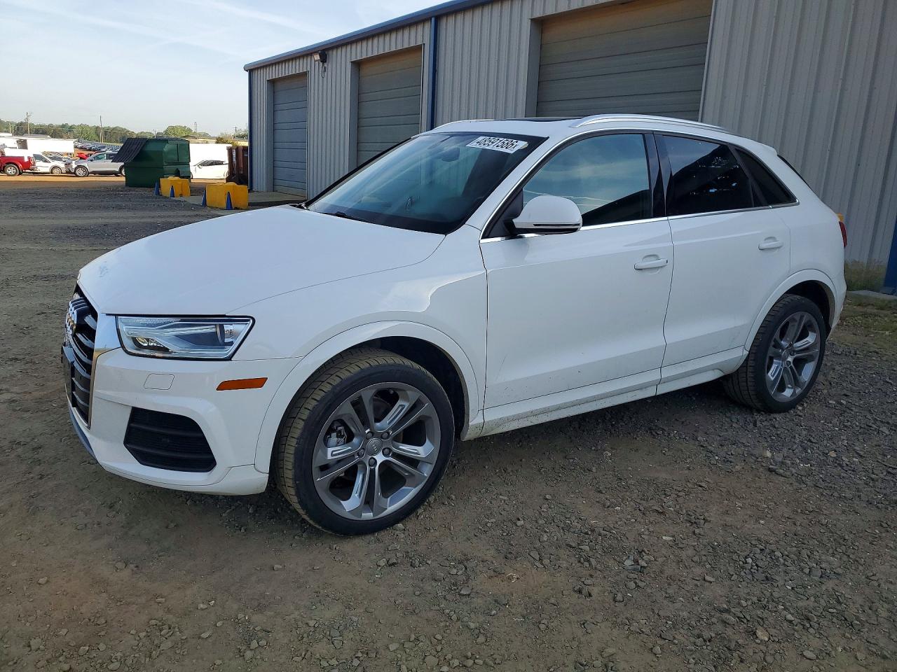 AUDI Q3 2016