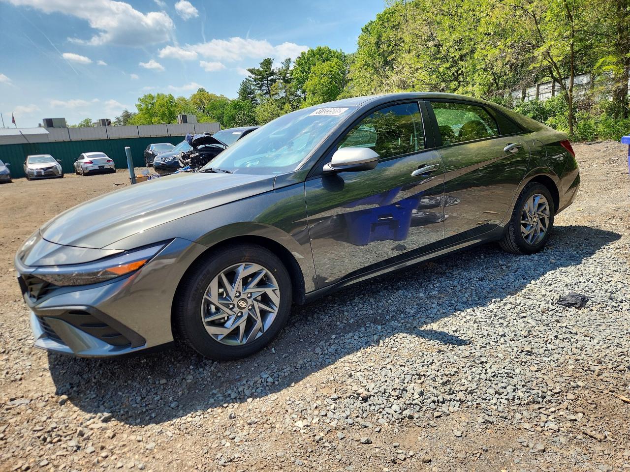 HYUNDAI ELANTRA 2024
