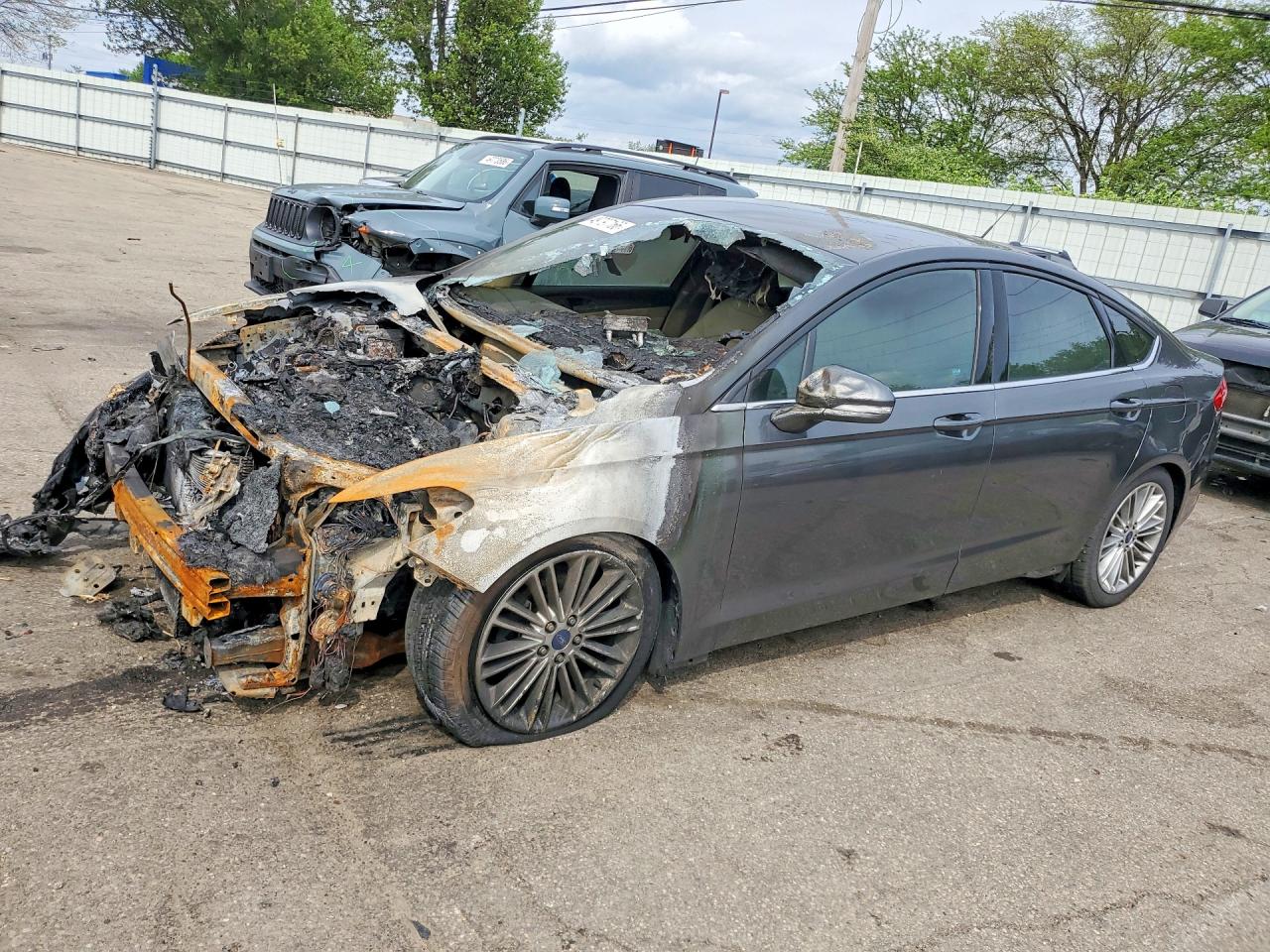 FORD FUSION 2015