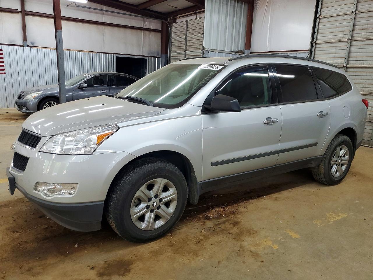 CHEVROLET TRAVERSE 2011