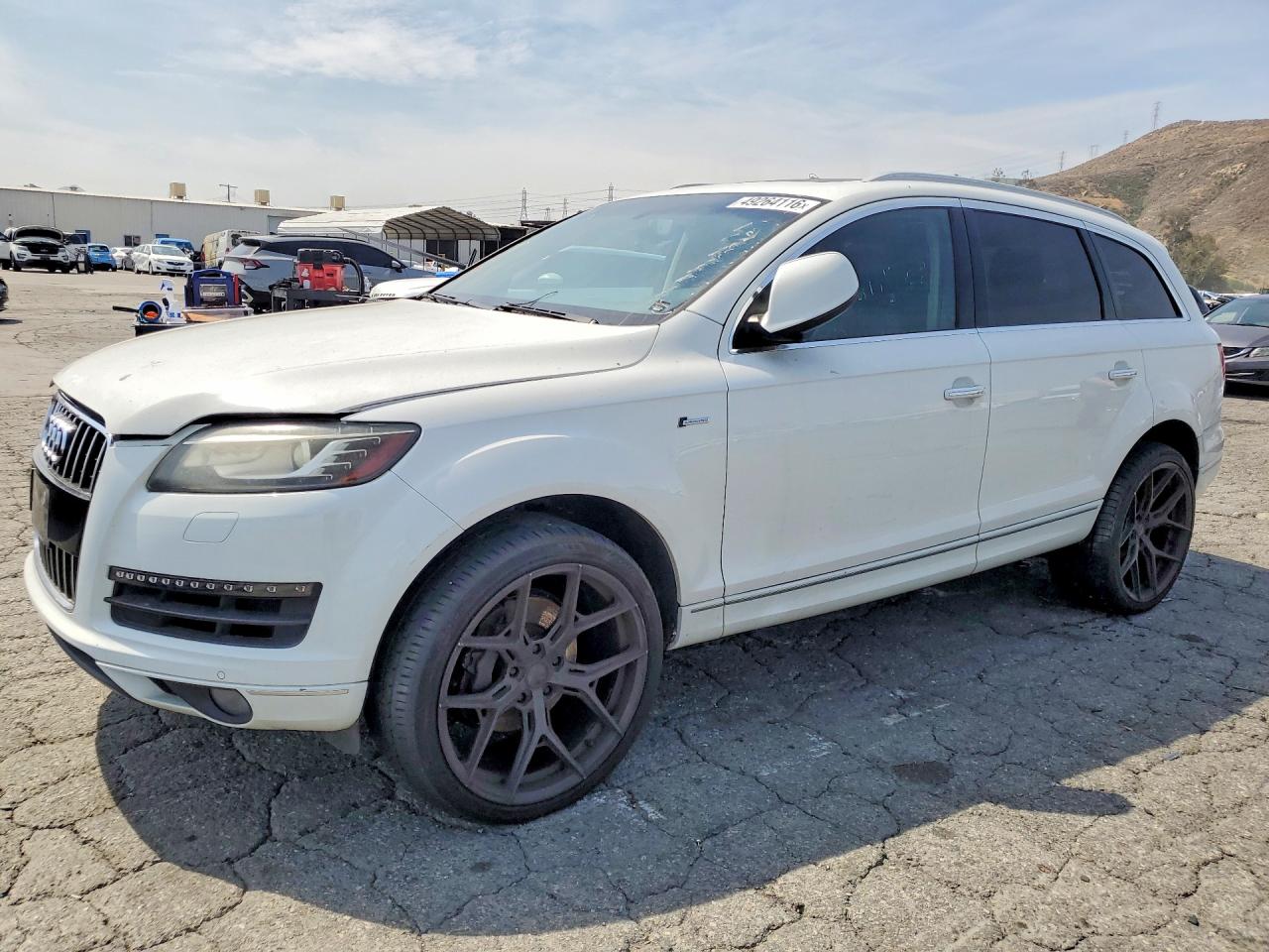 AUDI Q7 2015