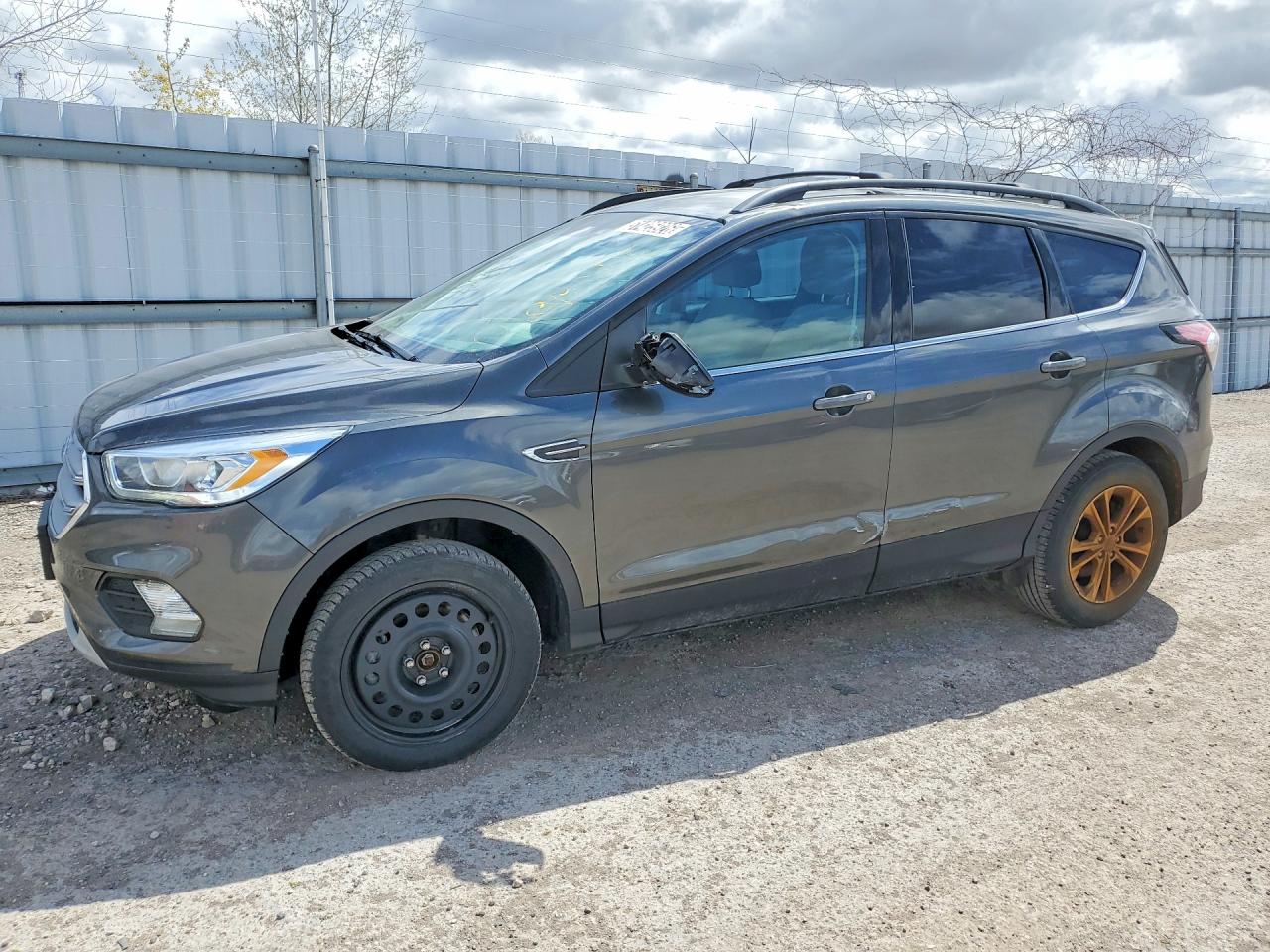 FORD ESCAPE 2017