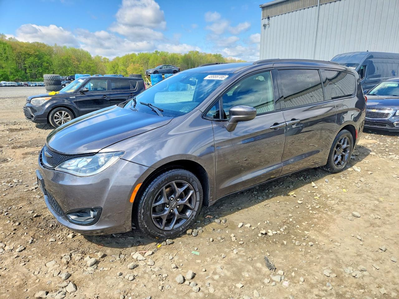 CHRYSLER PACIFICA 2018