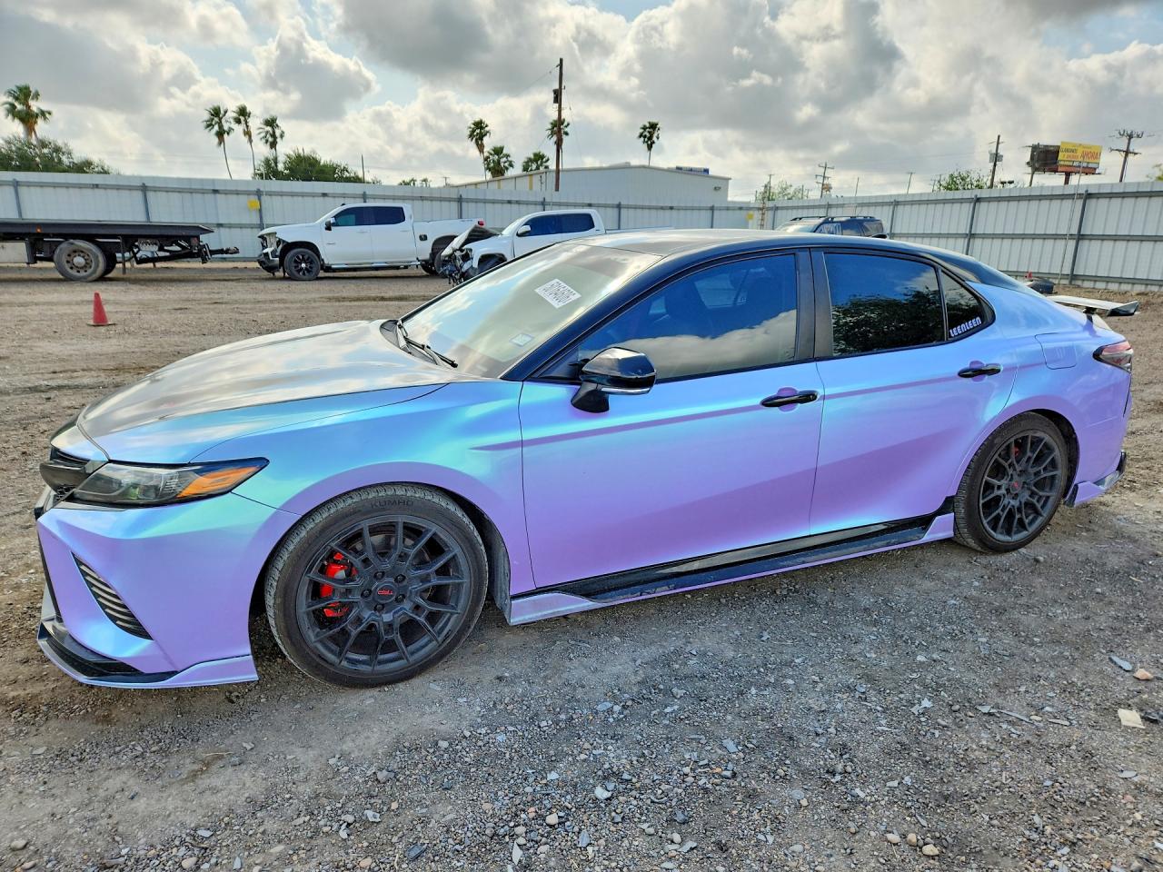 TOYOTA CAMRY 2023