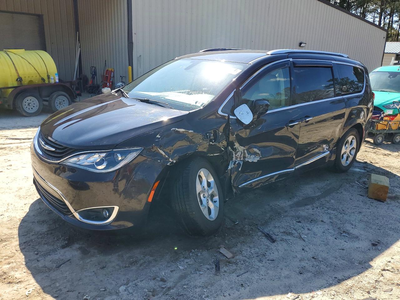 CHRYSLER PACIFICA 2018