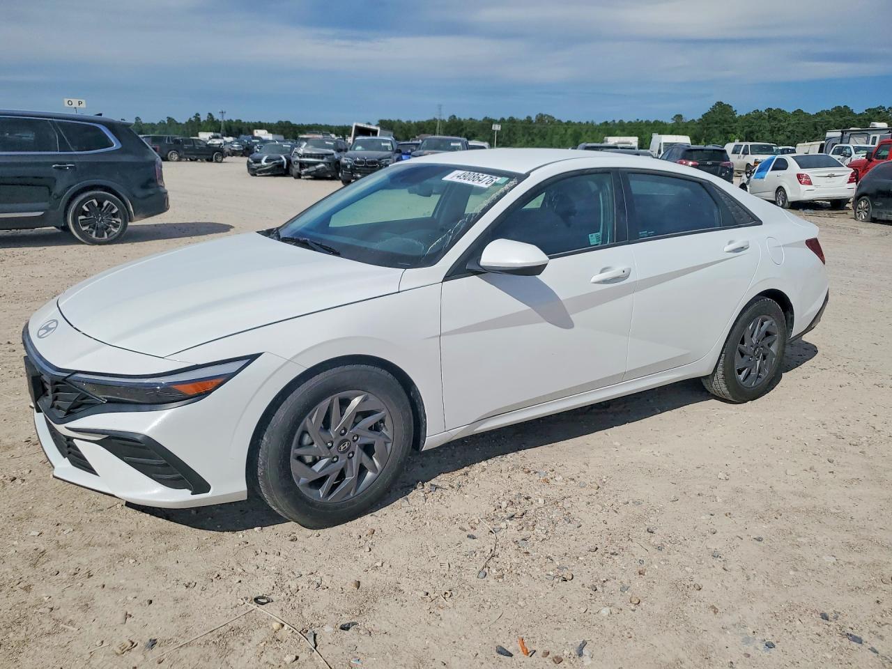 HYUNDAI ELANTRA 2024