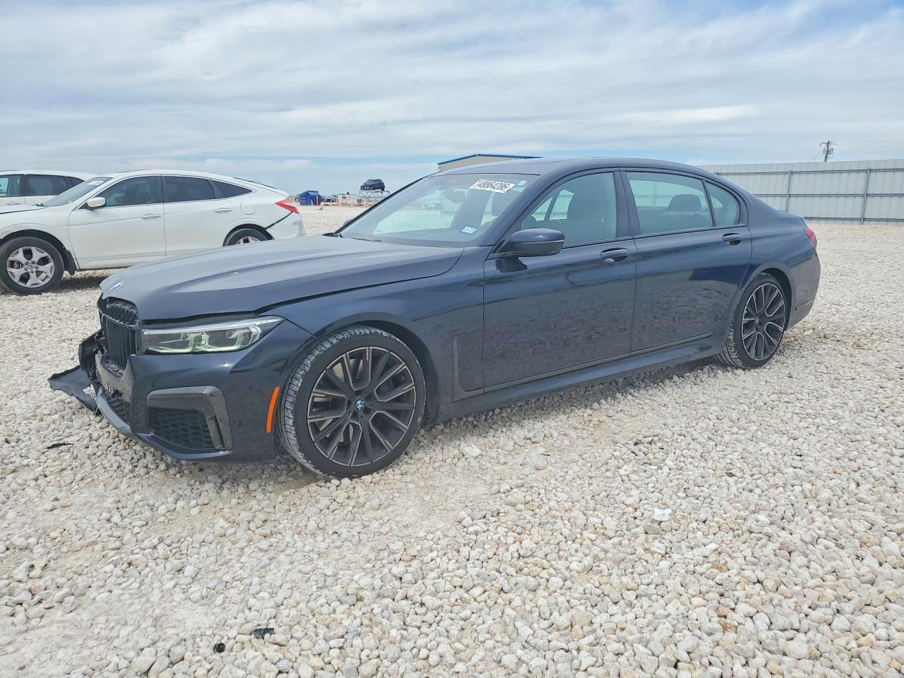 BMW 740 2022