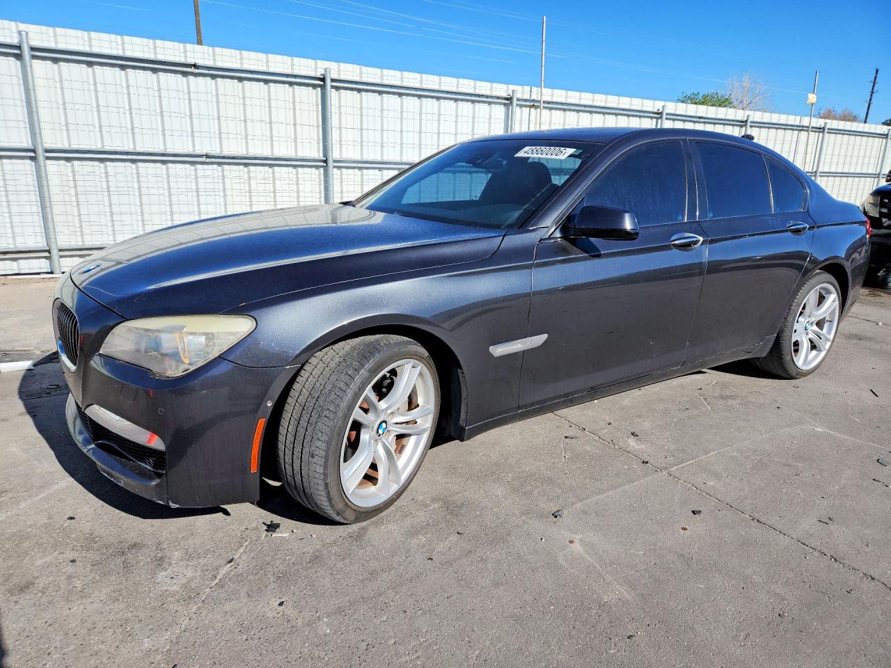 BMW 750 2010