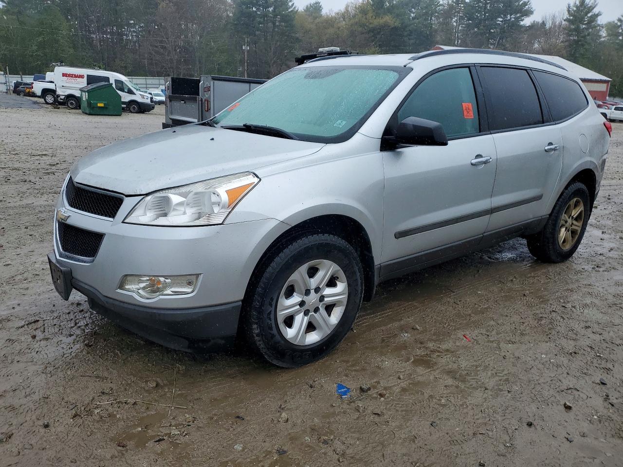 CHEVROLET TRAVERSE 2012