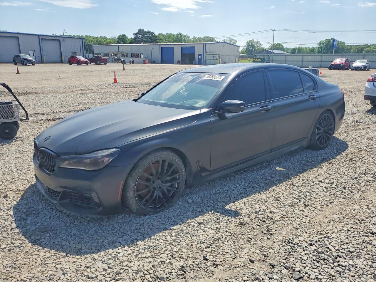BMW 750 2017