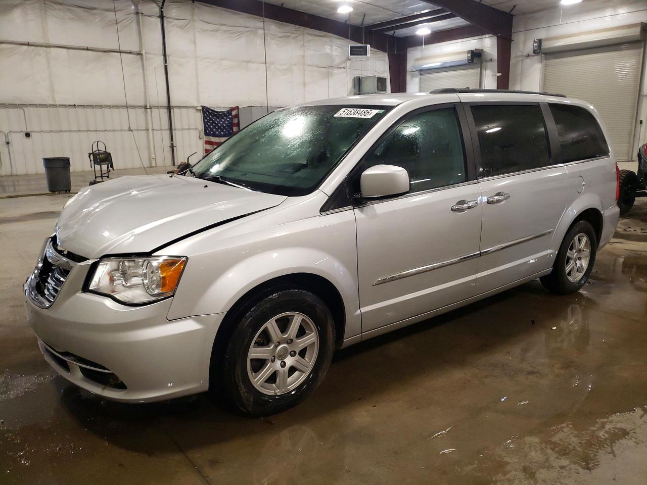 CHRYSLER TOWN & COUNTRY 2012