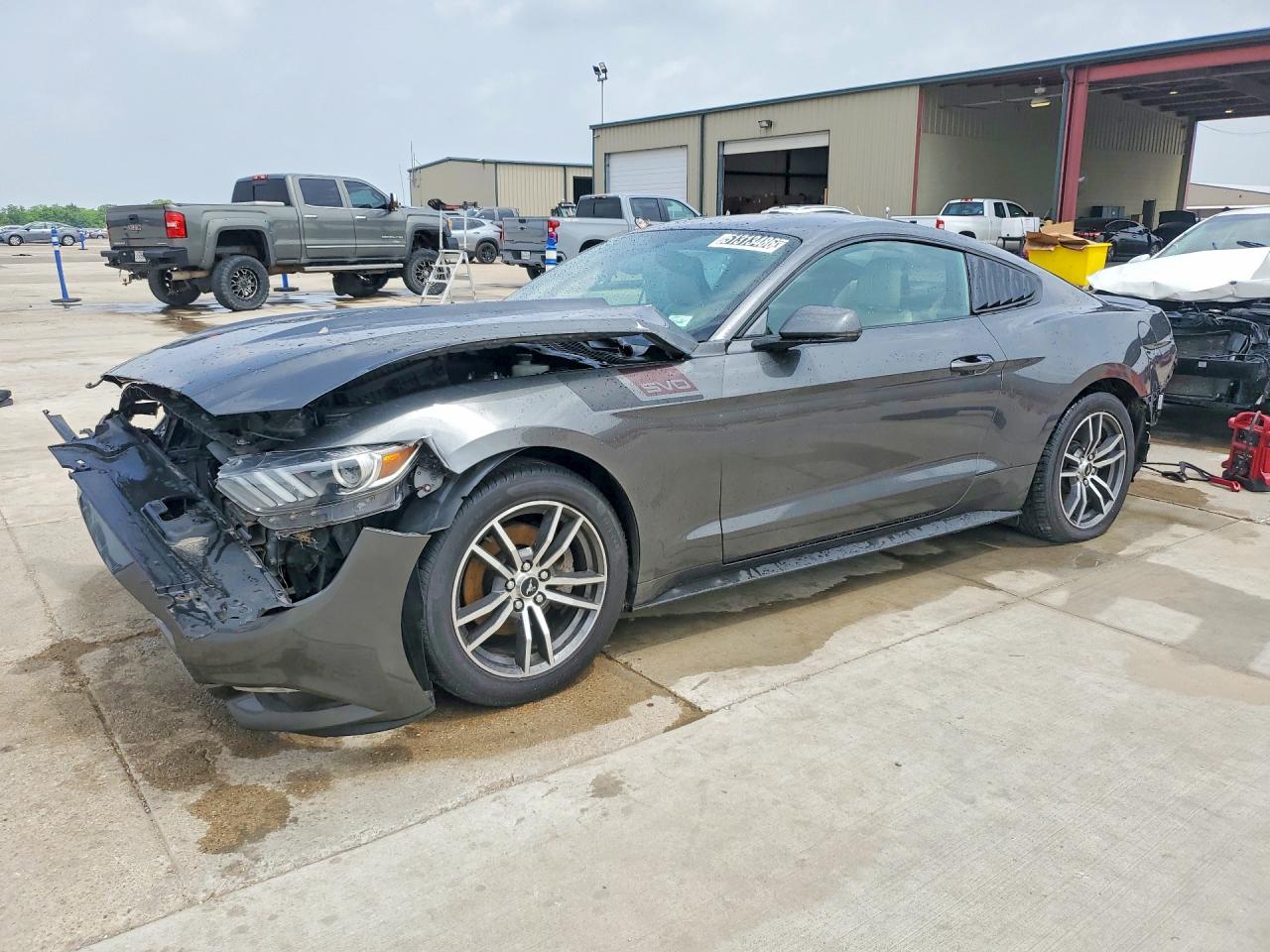 FORD MUSTANG 2015