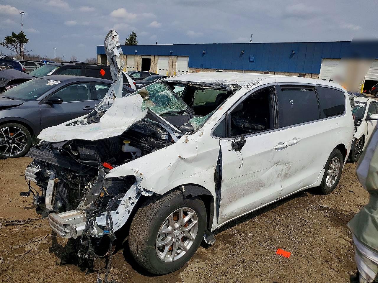 CHRYSLER PACIFICA 2025