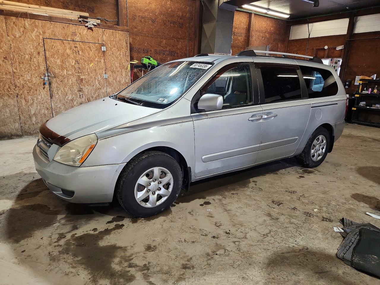 KIA SEDONA 2009