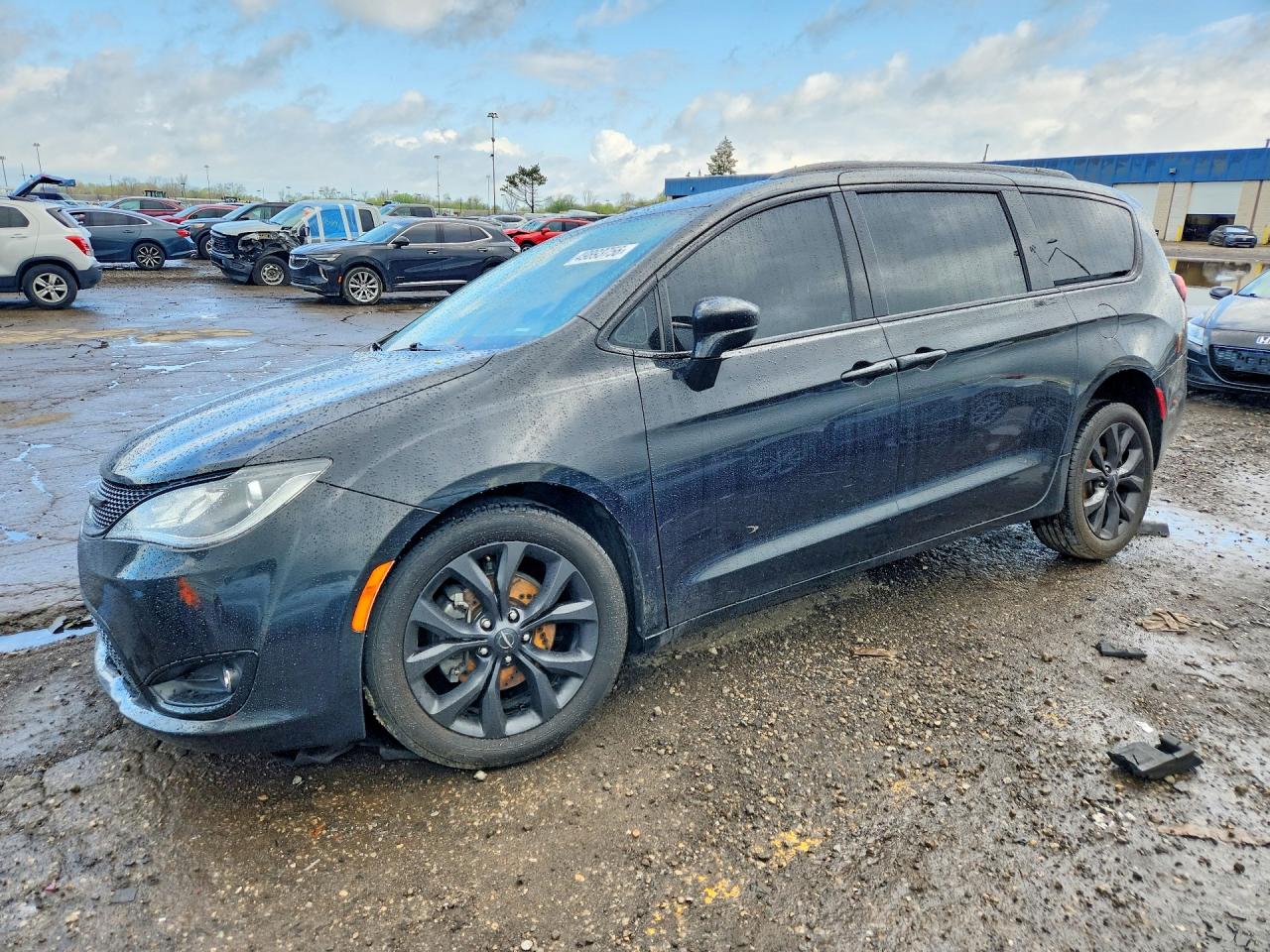 CHRYSLER PACIFICA 2018