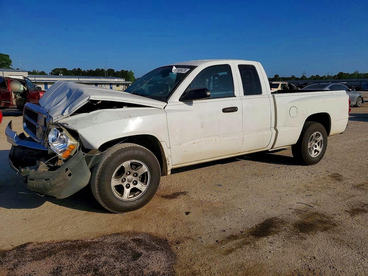 DODGE DAKOTA 2005