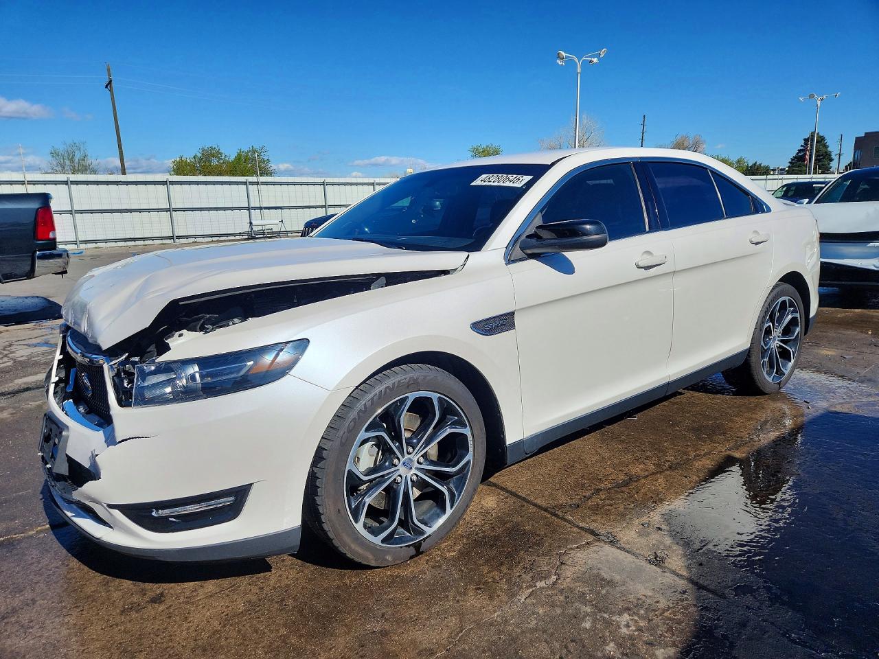 FORD TAURUS 2015