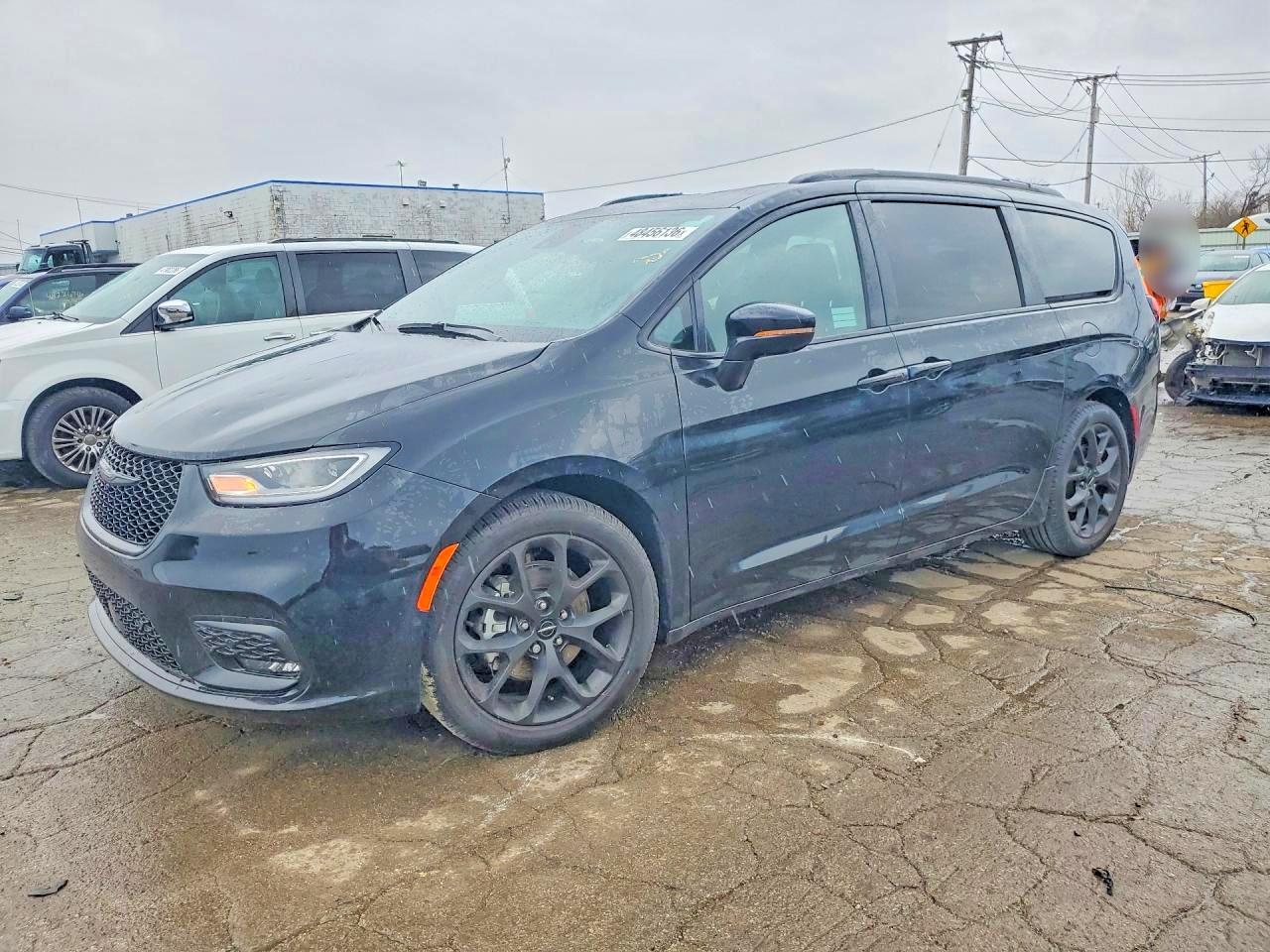 CHRYSLER PACIFICA 2024