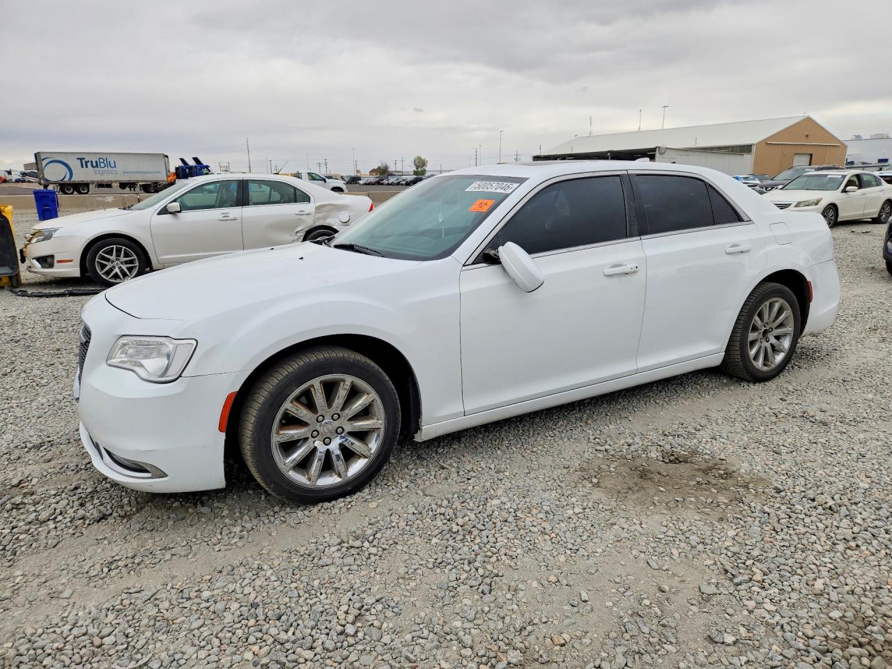 CHRYSLER 300 2017