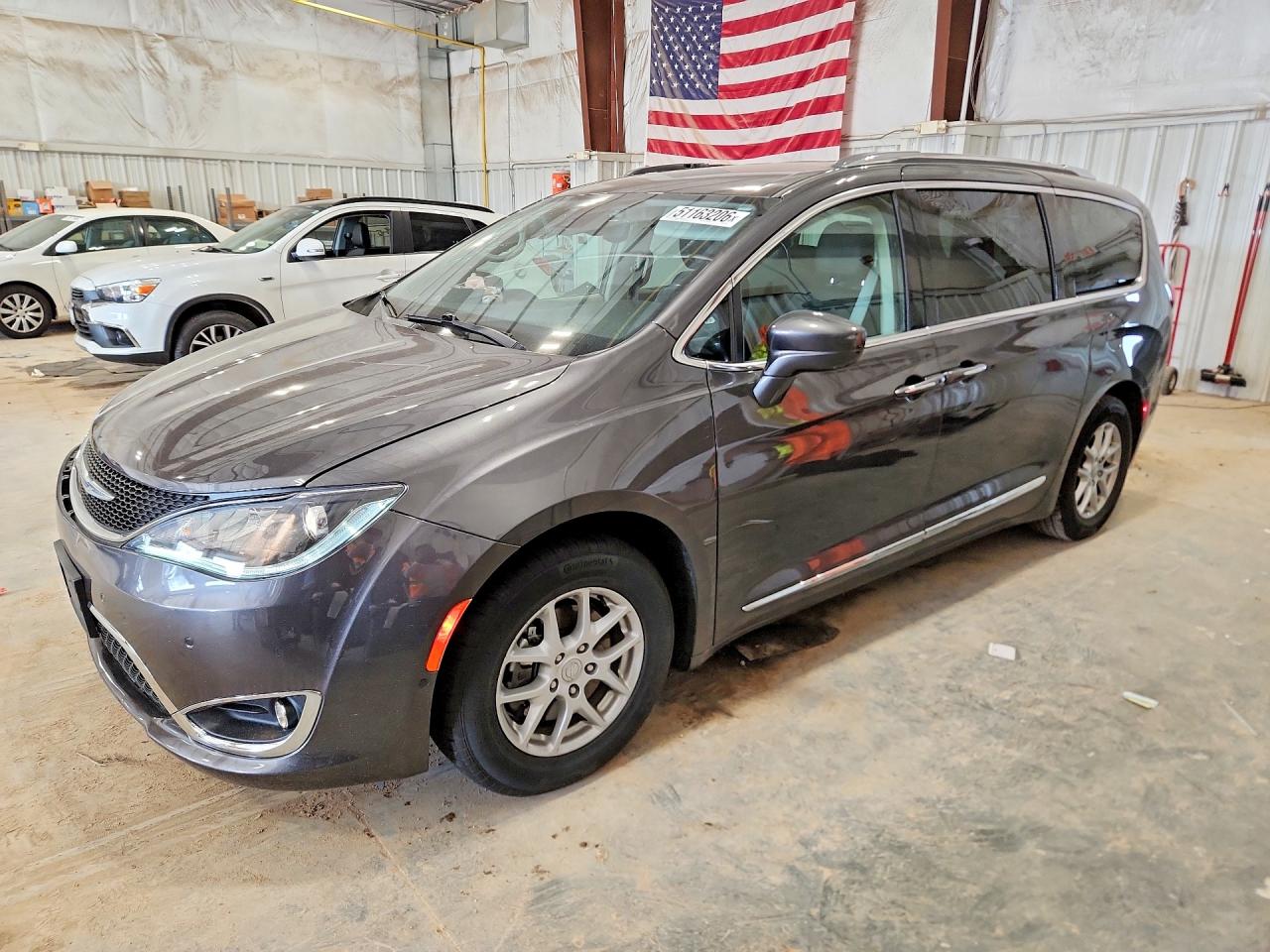 CHRYSLER PACIFICA 2020