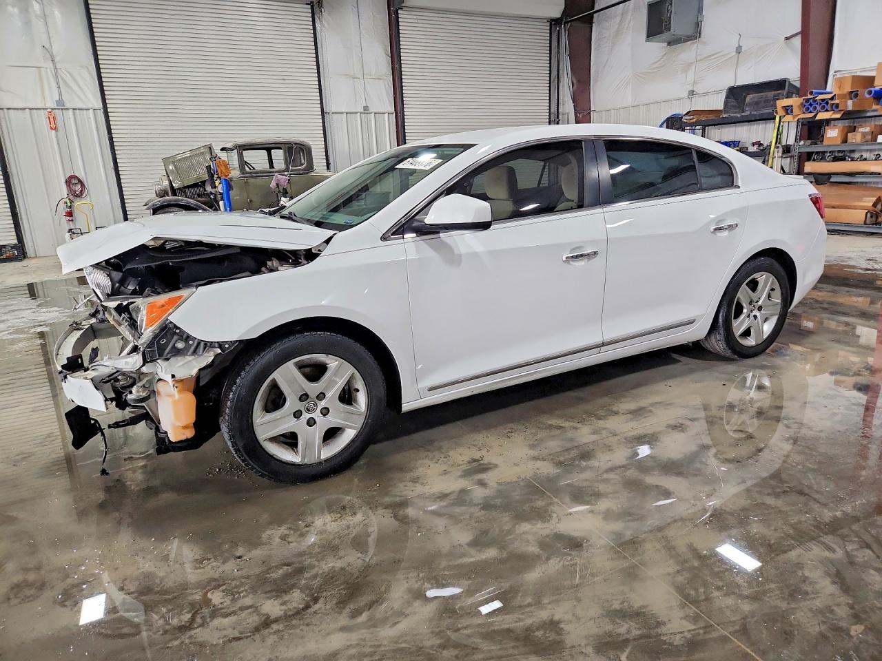 BUICK LACROSSE 2011