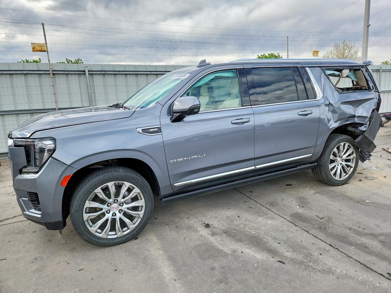 GMC YUKON XL 2022