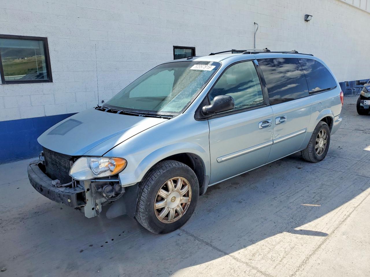 CHRYSLER TOWN & COUNTRY 2006