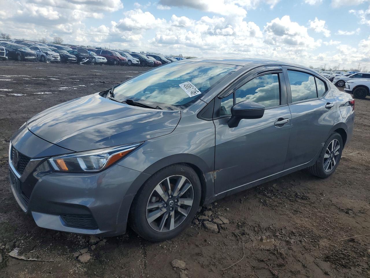 NISSAN VERSA 2021