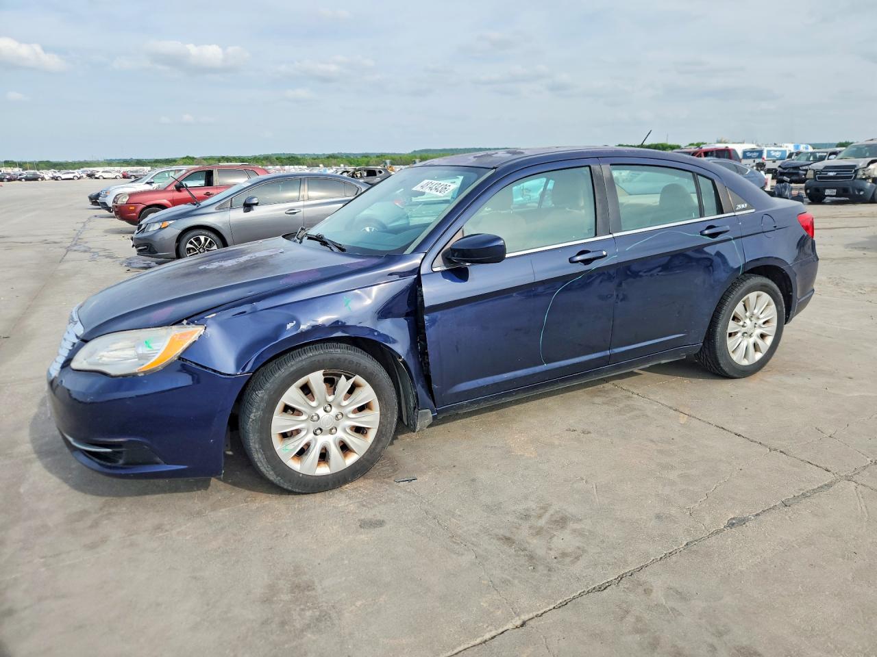 CHRYSLER 200 2013