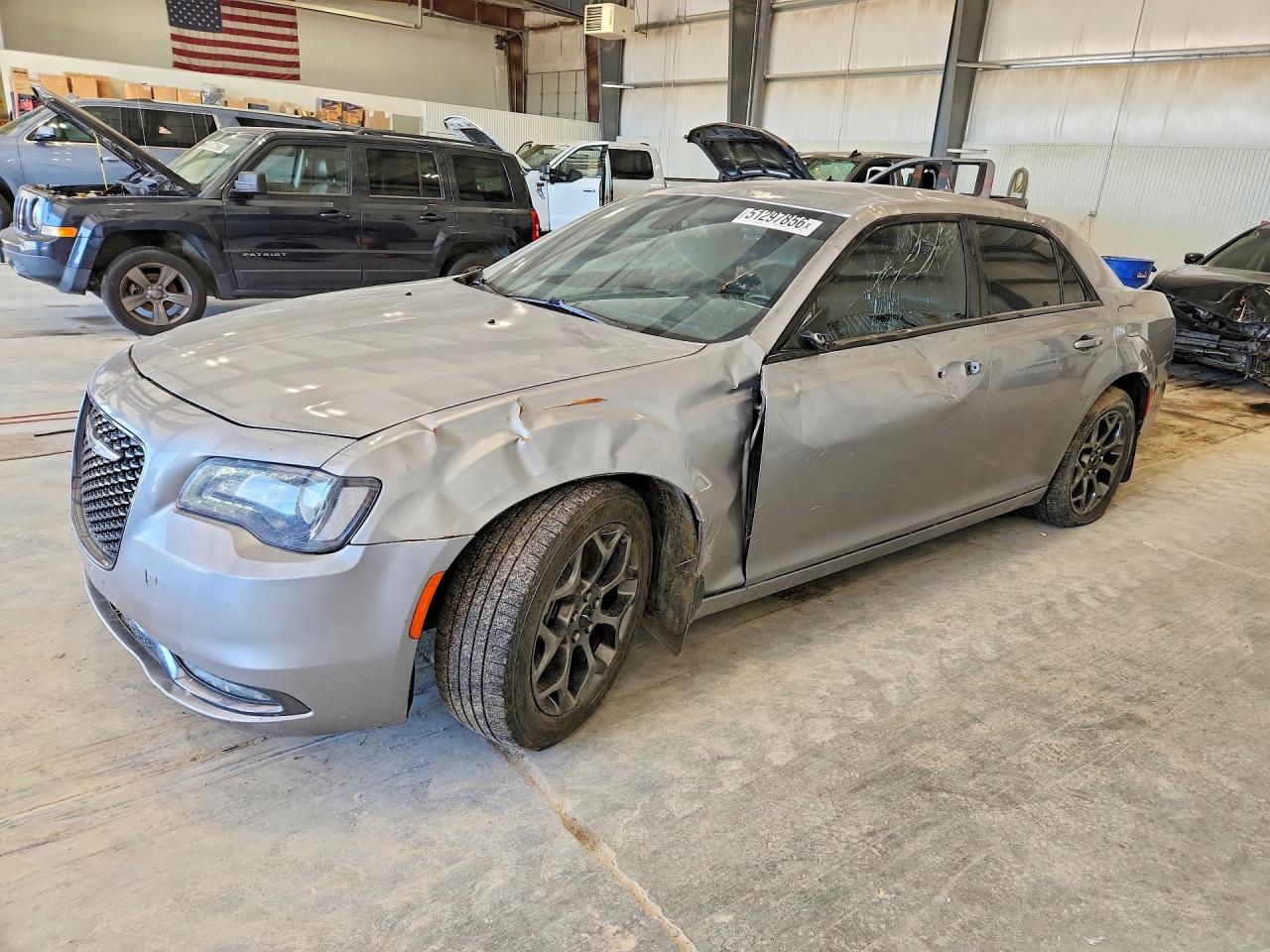 CHRYSLER 300 2016