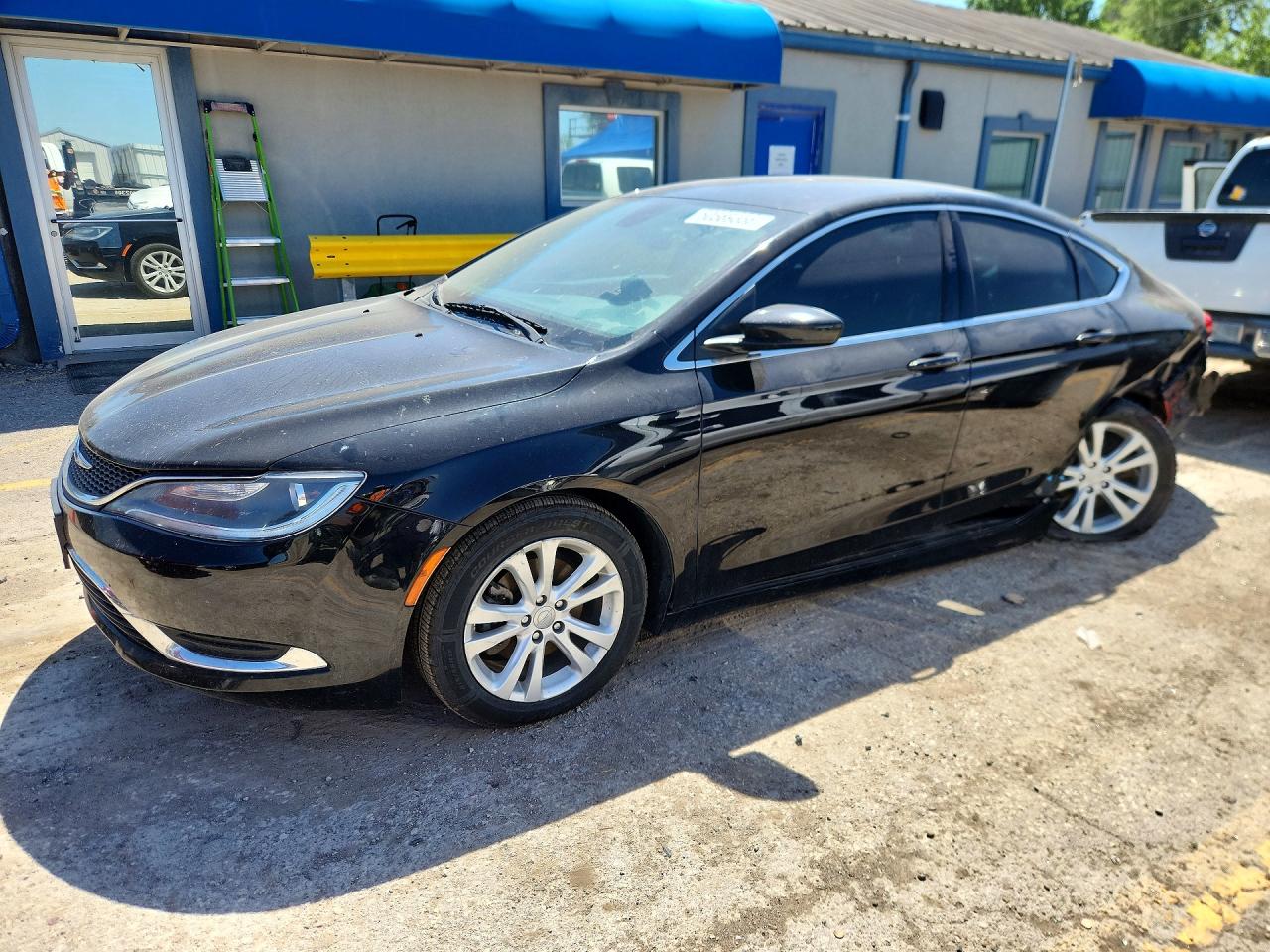 CHRYSLER 200 2015