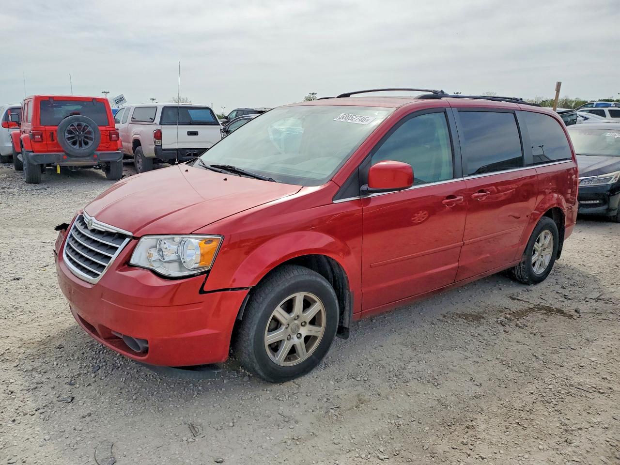 CHRYSLER TOWN & COUNTRY 2008