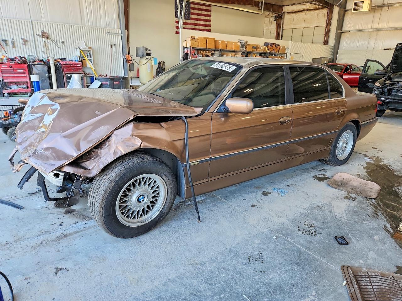 BMW 740 2001