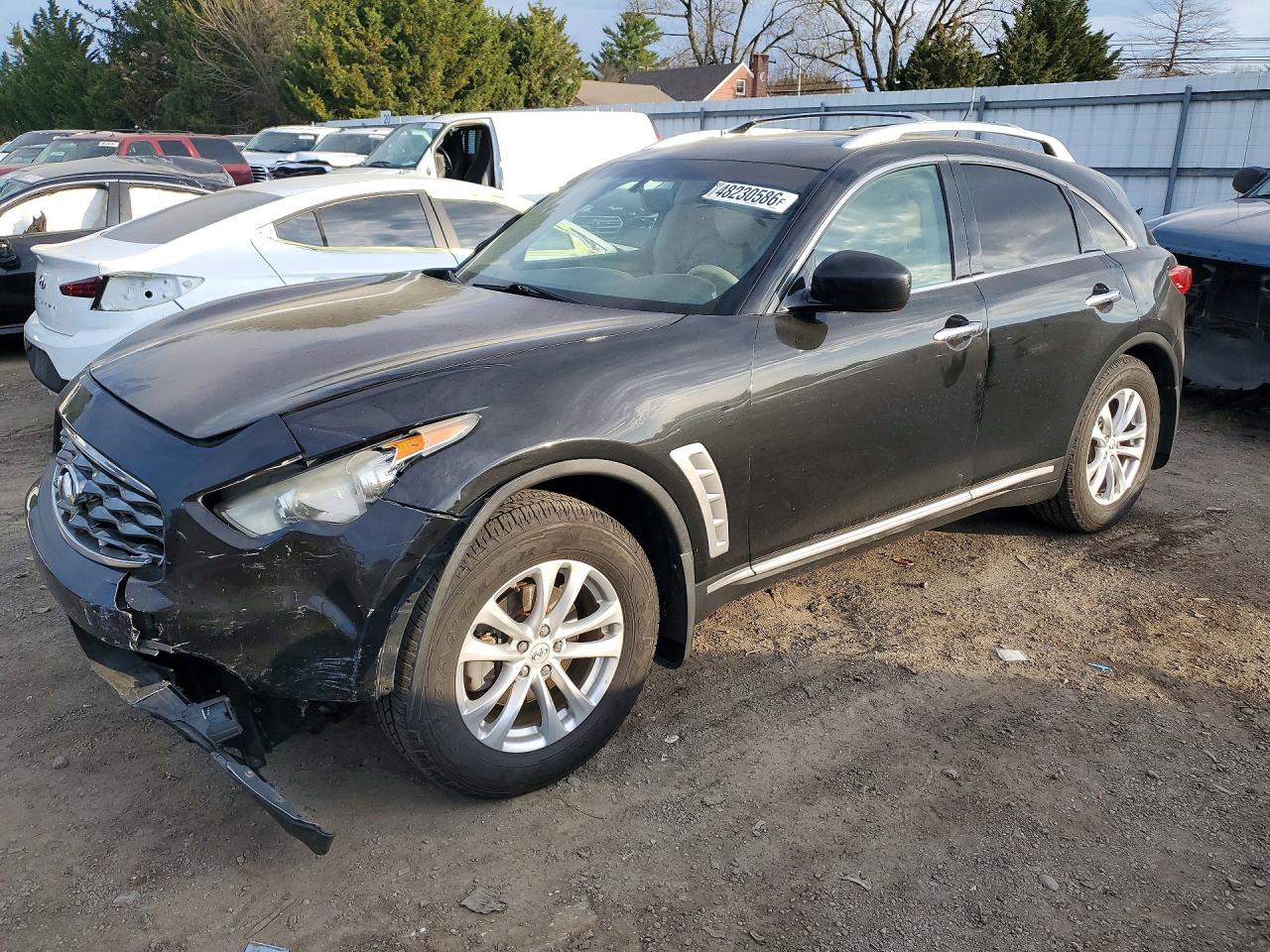 INFINITI FX35 2010