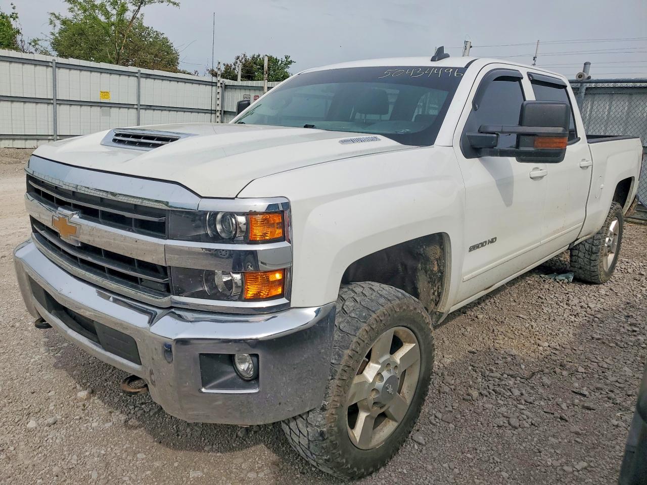 CHEVROLET SILVERADO 2018