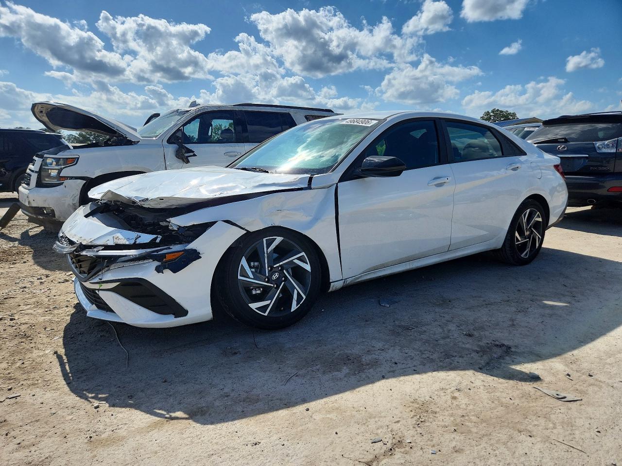 HYUNDAI ELANTRA 2025