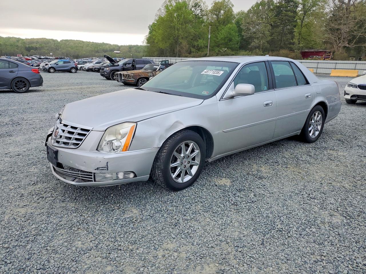 CADILLAC DTS 2011