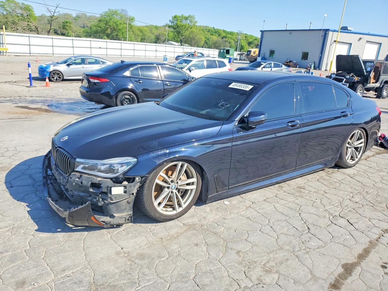 BMW 750 2017